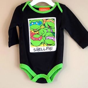Teenage Mutant Ninja Turtles long sleeved onesie/bodysuit